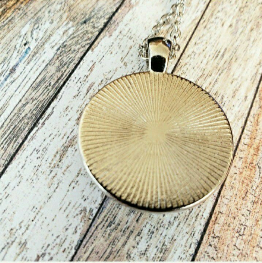 💀 NEW Skull Cabochon Necklace - Picture 2 of 4